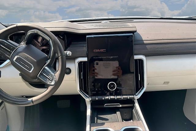 2027 GMC Acadia Denali