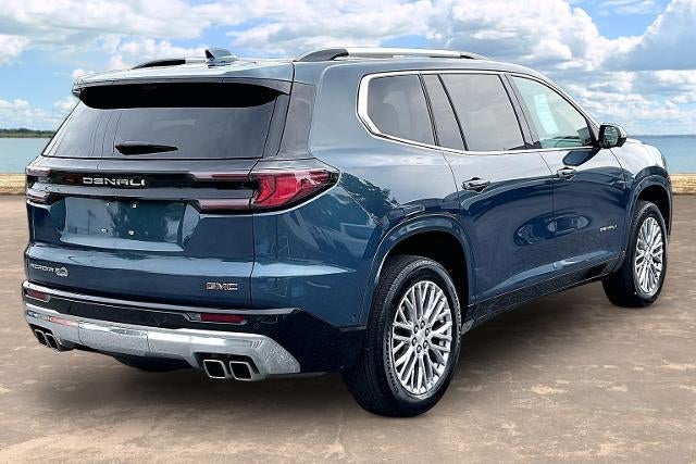 2024 GMC Acadia Denali