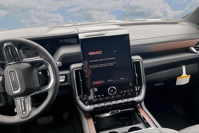 2026 GMC Yukon XL Denali - Photo 7