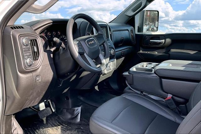 2025 GMC Sierra 3500 HD Pro