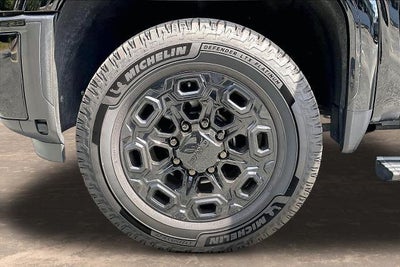 2024 GMC Sierra 3500 HD Denali