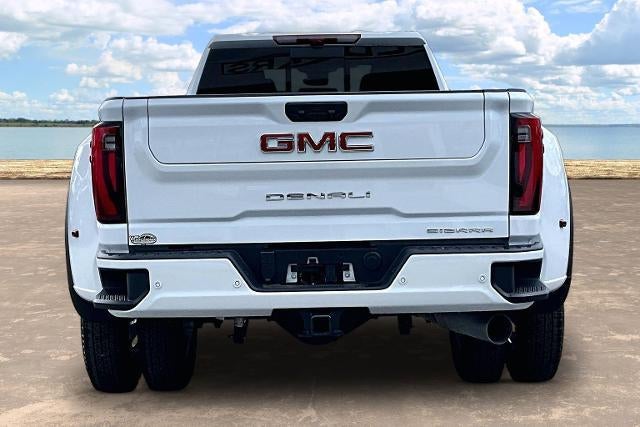 2026 GMC Sierra 3500 HD Denali DRW
