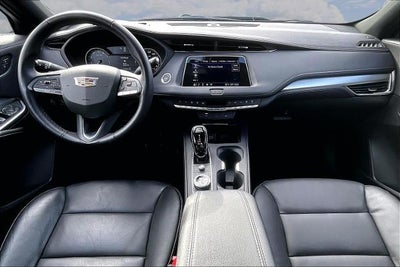 2023 Cadillac XT4 Premium Luxury