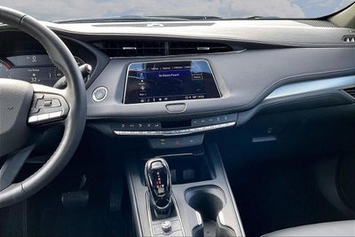 2023 Cadillac XT4 Premium Luxury