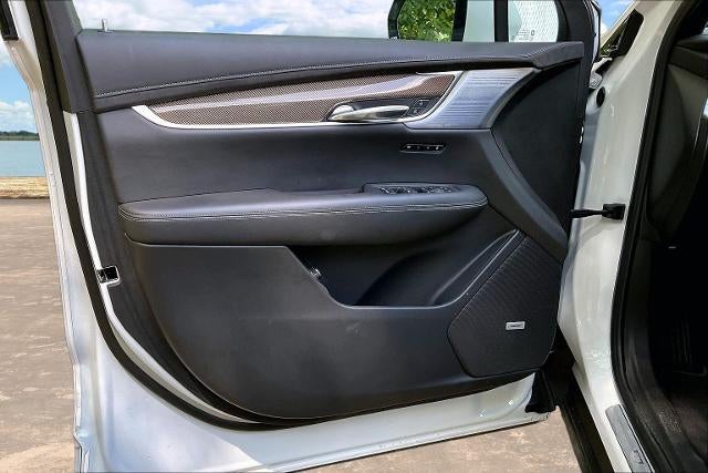 2025 Cadillac XT6 Sport