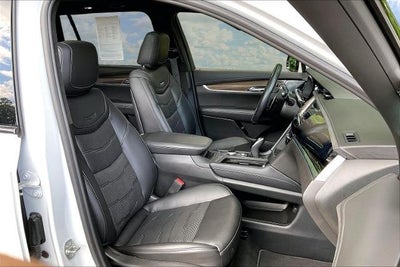 2025 Cadillac XT6 Sport