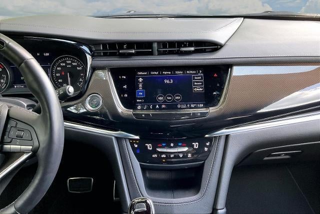 2025 Cadillac XT6 Sport