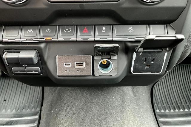 2024 Chevrolet Silverado 1500 Custom Trail Boss