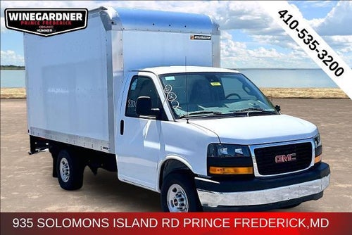 2025 GMC Savana Cutaway 3500 Base