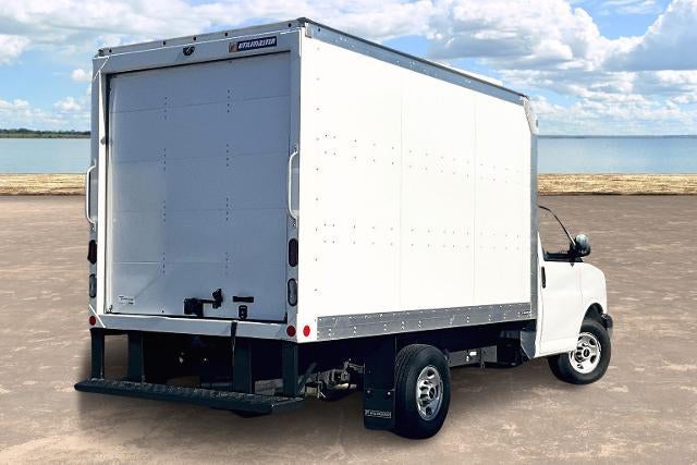 2025 GMC Savana Cutaway 3500 Base