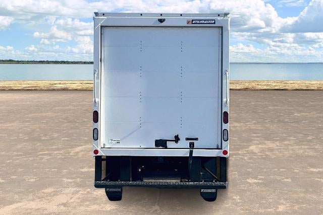 2025 GMC Savana Cutaway 3500 Base