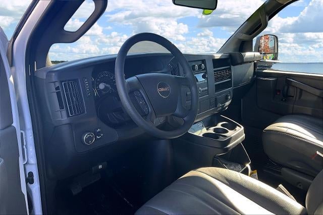 2025 GMC Savana Cutaway 3500 Base