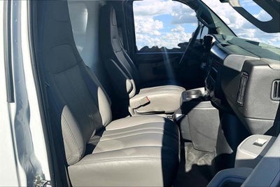 2025 GMC Savana Cutaway 3500 Base