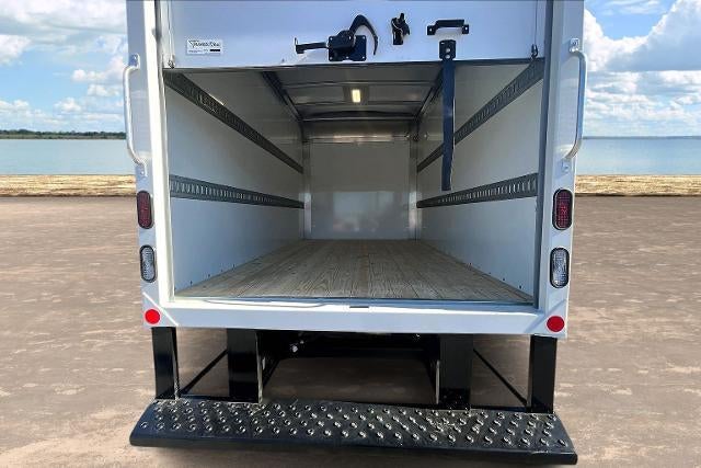 2025 GMC Savana Cutaway 3500 Base